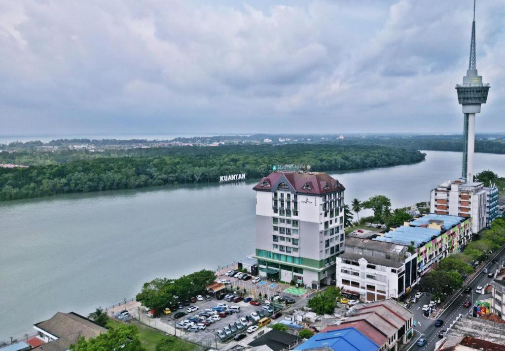 Mega View Hotel Куантан Екстер'єр фото
