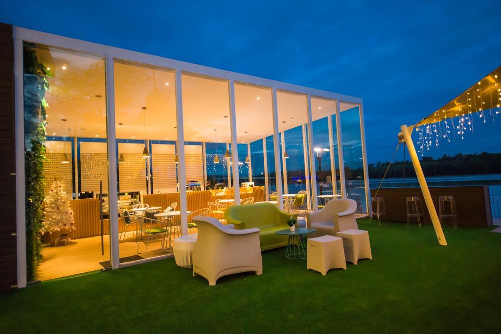 Mega View Hotel Куантан Екстер'єр фото