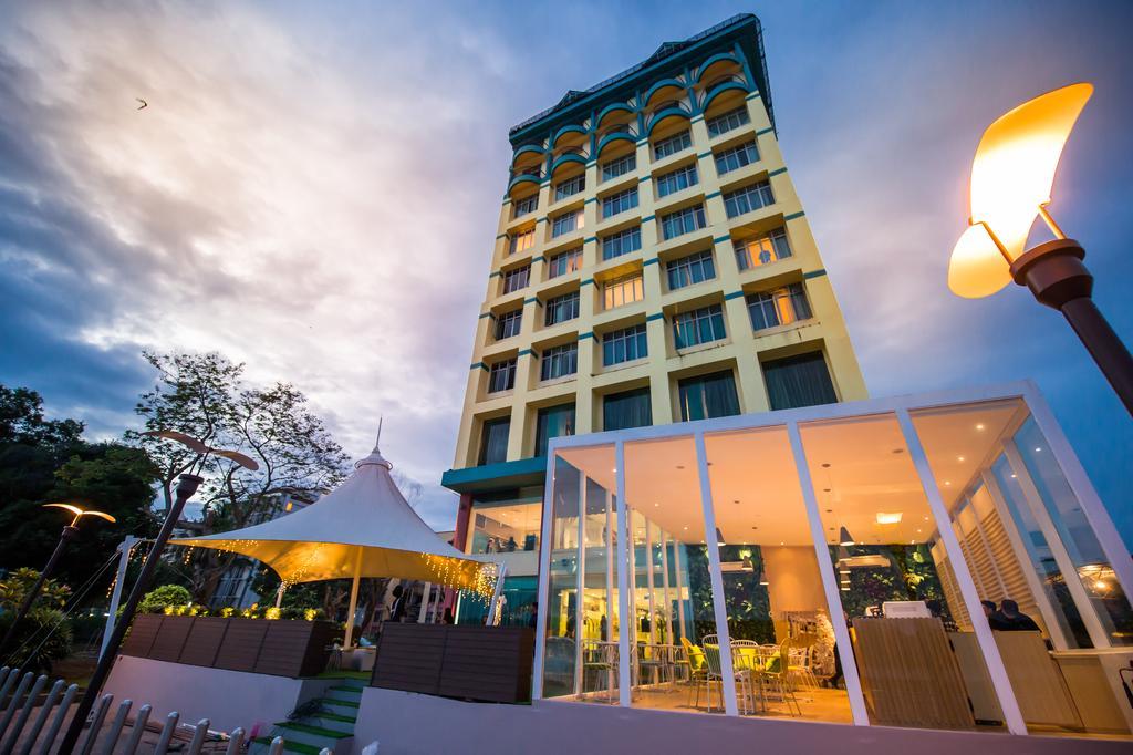 Mega View Hotel Куантан Екстер'єр фото