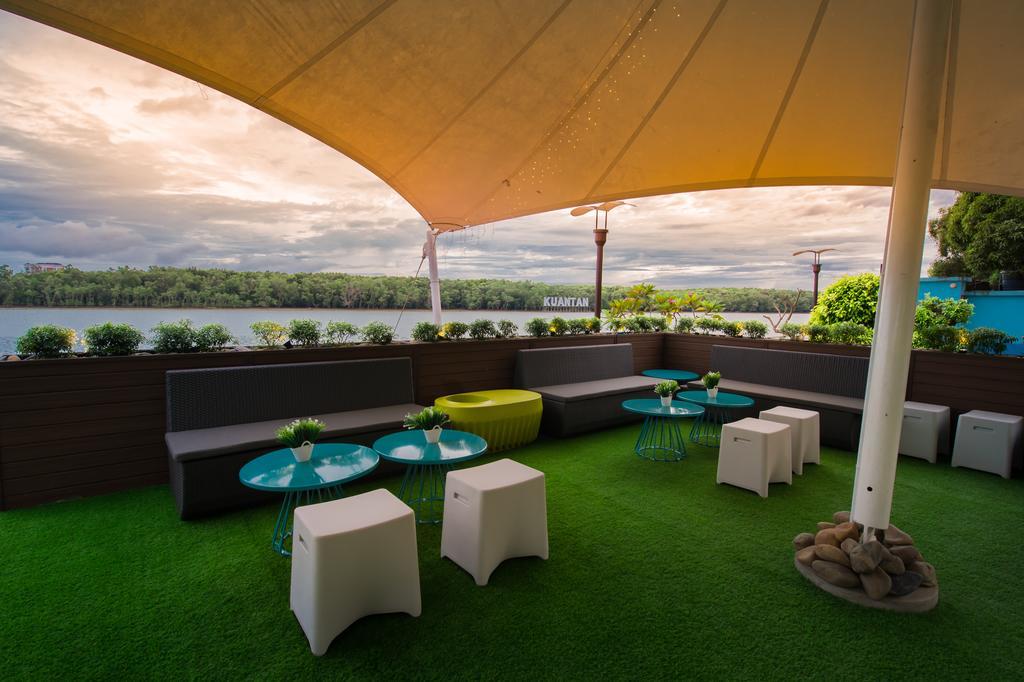 Mega View Hotel Куантан Екстер'єр фото